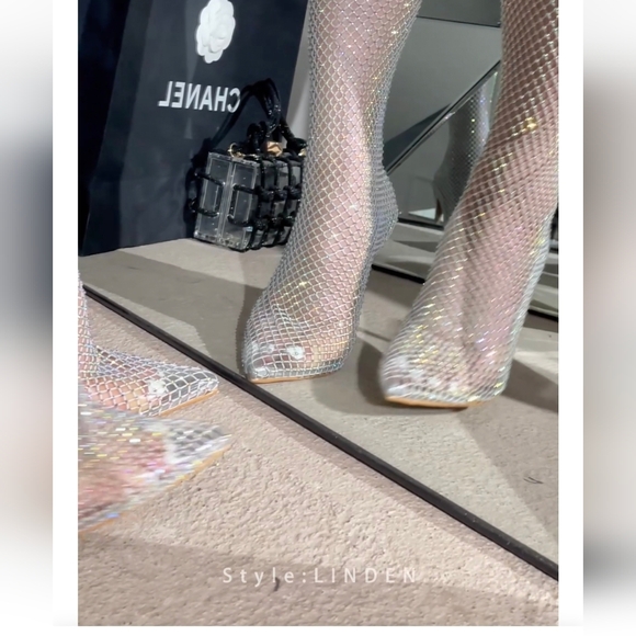 Cape Robbin Silver Glitter Heels - Picture 3 of 7